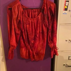 And open sleeve shirt